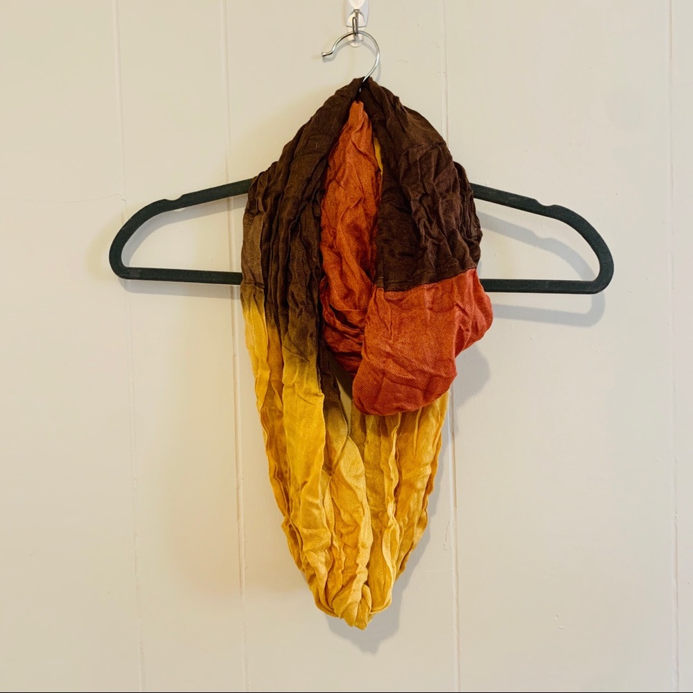 🎀 Tri-color infinity scarf